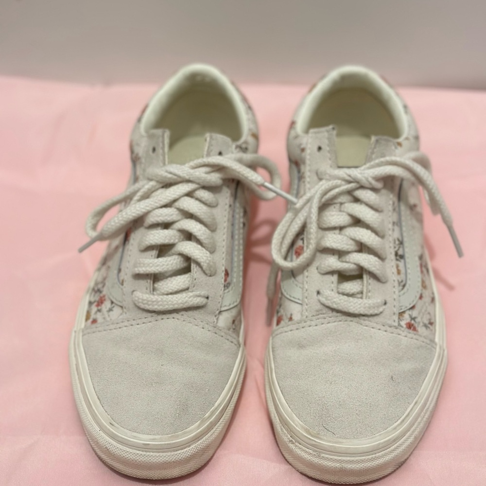 Vans Women's Sneakers - White with Floral Accents